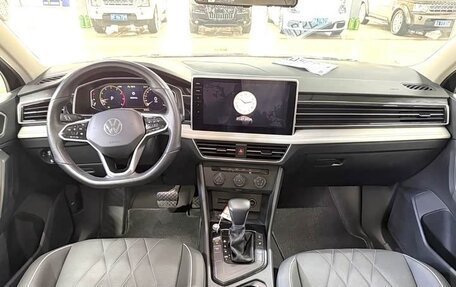 Volkswagen Tiguan II, 2022 год, 2 570 000 рублей, 6 фотография