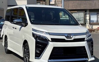 Toyota Voxy III, 2021 год, 1 900 000 рублей, 1 фотография
