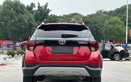 Toyota Yaris, 2022 год, 980 099 рублей, 5 фотография