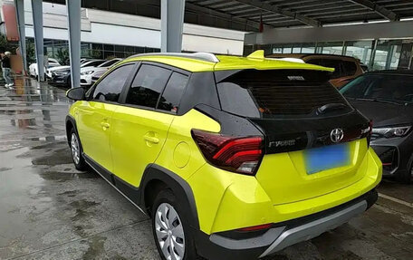 Toyota Yaris, 2022 год, 1 050 099 рублей, 4 фотография
