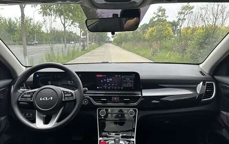 KIA Seltos I, 2023 год, 1 620 007 рублей, 7 фотография