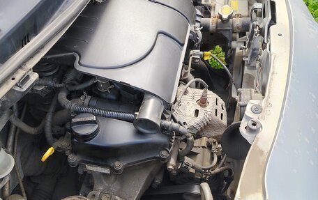 Toyota Vitz, 2010 год, 520 000 рублей, 3 фотография