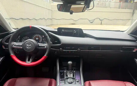 Mazda 3, 2023 год, 1 450 000 рублей, 10 фотография
