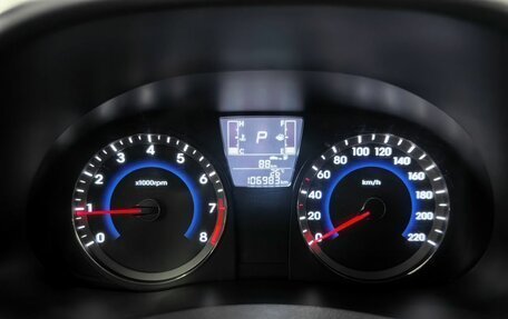 Hyundai Solaris II рестайлинг, 2016 год, 999 000 рублей, 16 фотография