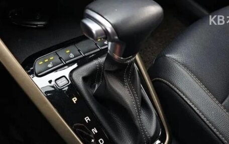 KIA Stonic, 2020 год, 1 140 005 рублей, 7 фотография