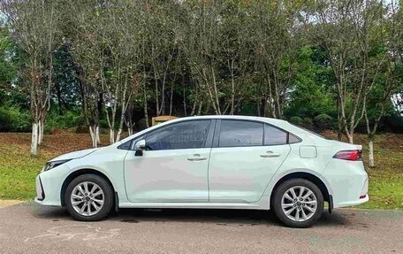 Toyota Corolla, 2023 год, 1 300 000 рублей, 10 фотография