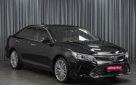 Toyota Camry, 2017 год, 1 960 000 рублей, 1 фотография