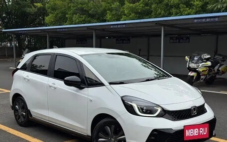 Honda Fit, 2023 год, 1 050 000 рублей, 2 фотография