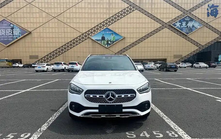 Mercedes-Benz GLA, 2022 год, 1 843 000 рублей, 2 фотография