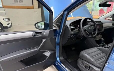 Volkswagen Touran III, 2022 год, 1 580 005 рублей, 10 фотография