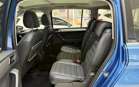 Volkswagen Touran III, 2022 год, 1 580 005 рублей, 11 фотография