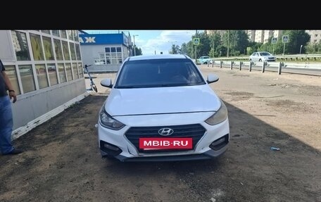 Hyundai Solaris II рестайлинг, 2018 год, 830 000 рублей, 4 фотография