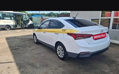 Hyundai Solaris II рестайлинг, 2018 год, 830 000 рублей, 8 фотография