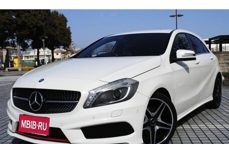 Mercedes-Benz A-Класс, 2013 год, 950 000 рублей, 2 фотография