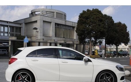 Mercedes-Benz A-Класс, 2013 год, 950 000 рублей, 3 фотография