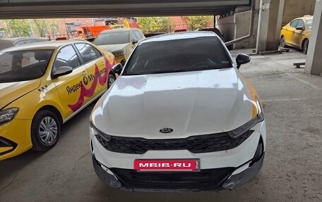 KIA K5, 2021 год, 1 600 000 рублей, 2 фотография