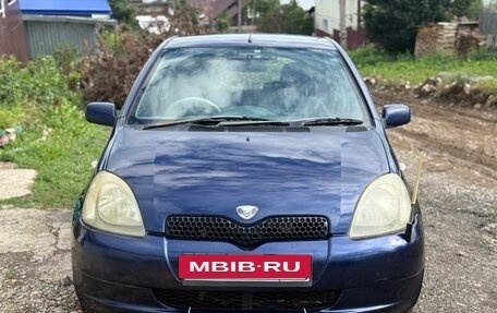Toyota Vitz, 2000 год, 300 000 рублей, 7 фотография