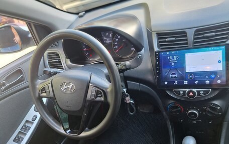 Hyundai Solaris II рестайлинг, 2013 год, 840 000 рублей, 4 фотография