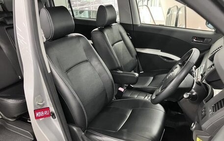 Toyota ISis I, 2015 год, 900 001 рублей, 9 фотография