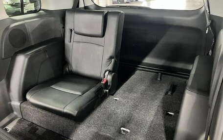 Toyota ISis I, 2015 год, 900 001 рублей, 21 фотография