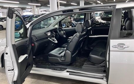 Toyota ISis I, 2015 год, 900 001 рублей, 18 фотография
