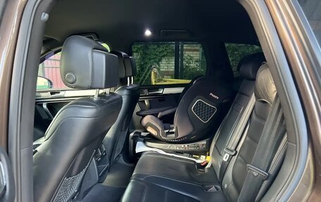 Volkswagen Touareg III, 2011 год, 1 950 000 рублей, 6 фотография