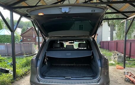 Volkswagen Touareg III, 2011 год, 1 950 000 рублей, 5 фотография