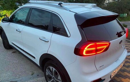 KIA Niro I, 2021 год, 3 299 000 рублей, 8 фотография