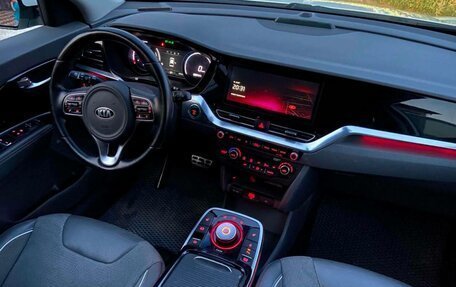 KIA Niro I, 2021 год, 3 299 000 рублей, 11 фотография