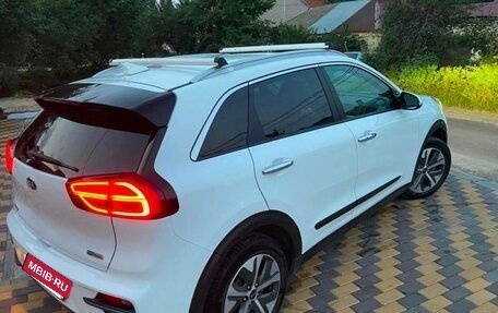 KIA Niro I, 2021 год, 3 299 000 рублей, 6 фотография