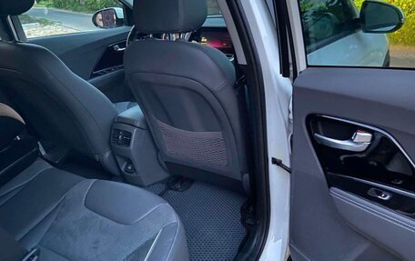KIA Niro I, 2021 год, 3 299 000 рублей, 13 фотография