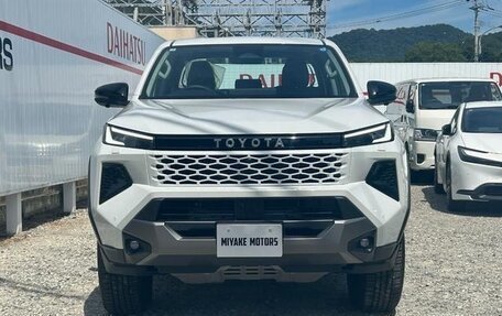Toyota Hilux, 2026 год, 5 500 400 рублей, 2 фотография