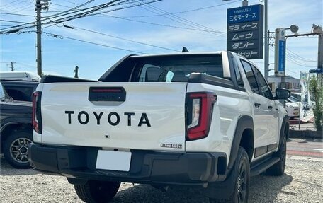 Toyota Hilux, 2026 год, 5 500 400 рублей, 4 фотография
