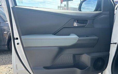 Toyota Hilux, 2026 год, 5 500 400 рублей, 36 фотография