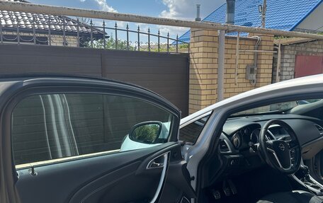 Opel Astra J, 2012 год, 800 000 рублей, 6 фотография
