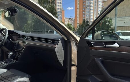 Volkswagen Passat B8 рестайлинг, 2016 год, 3 400 000 рублей, 11 фотография