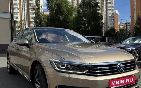 Volkswagen Passat B8 рестайлинг, 2016 год, 3 400 000 рублей, 18 фотография