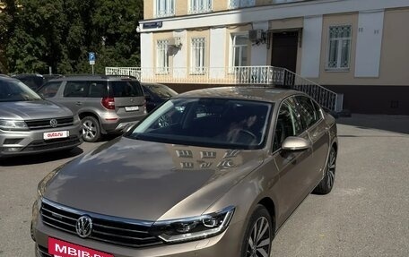 Volkswagen Passat B8 рестайлинг, 2016 год, 3 400 000 рублей, 29 фотография