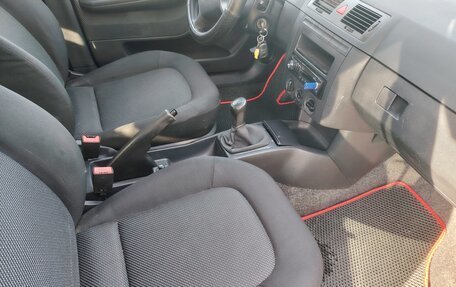 Skoda Fabia I, 2004 год, 385 000 рублей, 9 фотография