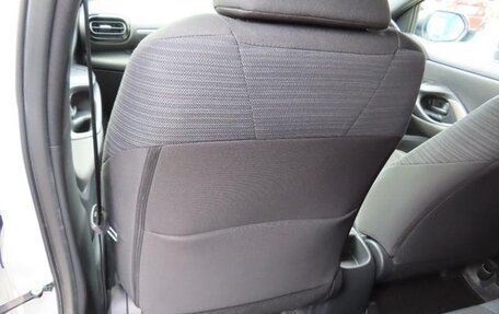 Toyota Yaris, 2023 год, 1 180 000 рублей, 29 фотография