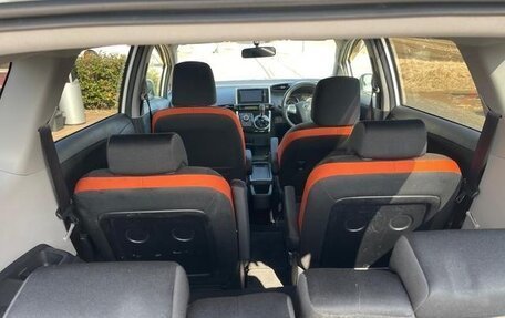 Toyota Wish II, 2017 год, 1 098 000 рублей, 13 фотография