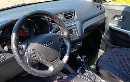 KIA Rio III рестайлинг, 2015 год, 1 039 000 рублей, 15 фотография