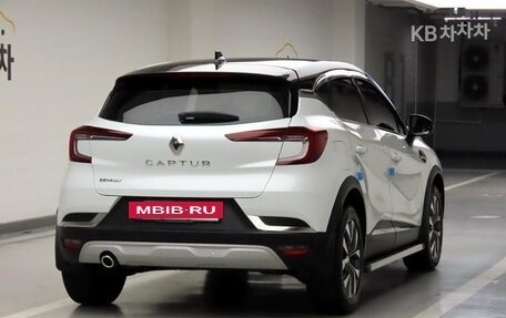 Renault Captur II, 2022 год, 1 310 005 рублей, 4 фотография