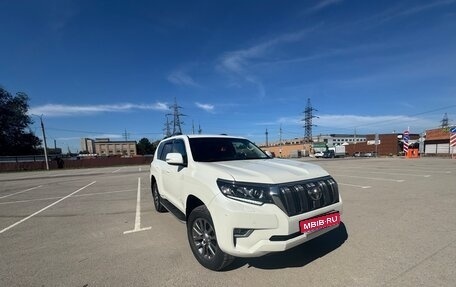 Toyota Land Cruiser Prado 150 рестайлинг 2, 2019 год, 5 850 000 рублей, 1 фотография