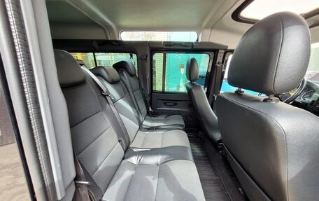 Land Rover Defender I, 2012 год, 2 340 000 рублей, 18 фотография