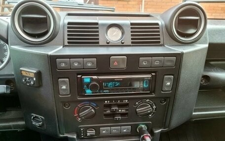 Land Rover Defender I, 2012 год, 2 340 000 рублей, 14 фотография