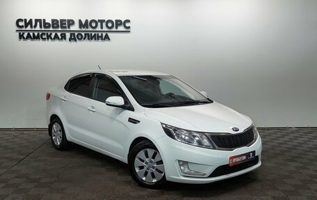 KIA Rio III рестайлинг, 2013 год, 815 000 рублей, 3 фотография
