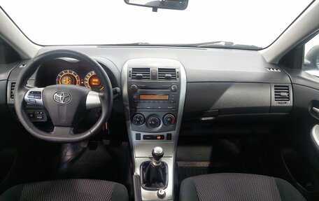 Toyota Corolla, 2011 год, 870 000 рублей, 15 фотография