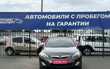 Opel Astra J, 2010 год, 605 000 рублей, 2 фотография