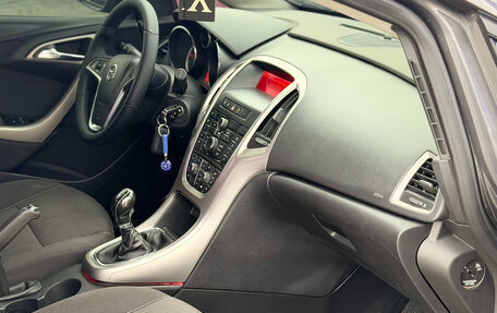 Opel Astra J, 2010 год, 605 000 рублей, 11 фотография